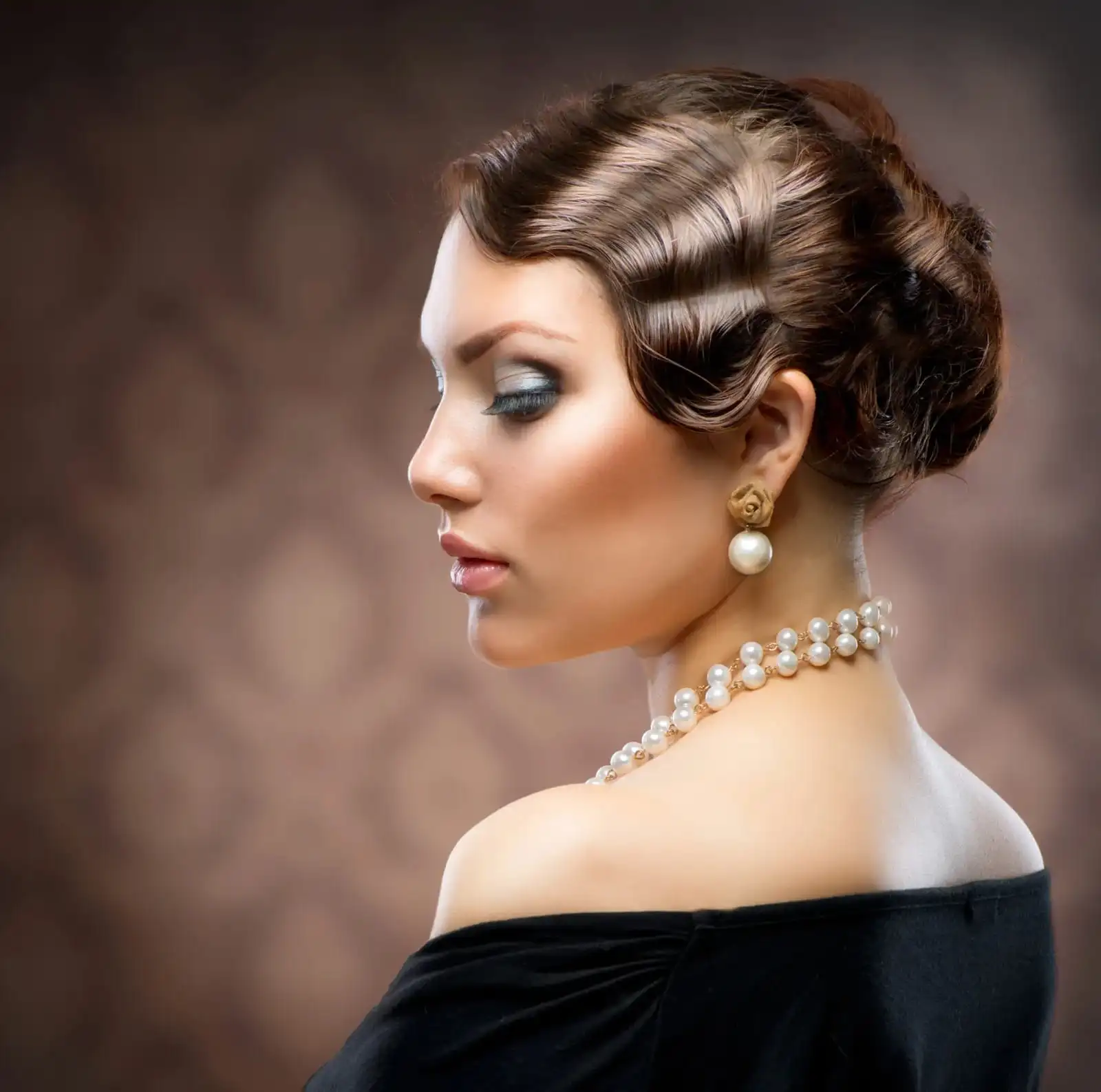 prom hairstyles: soft finder waves hairstyle 