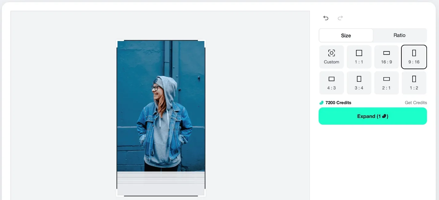 Set size or ratio and instantly watch AI seamlessly extend your image background.