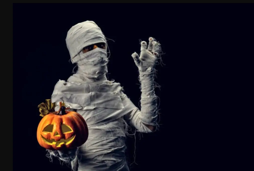 Mummy Halloween PFP