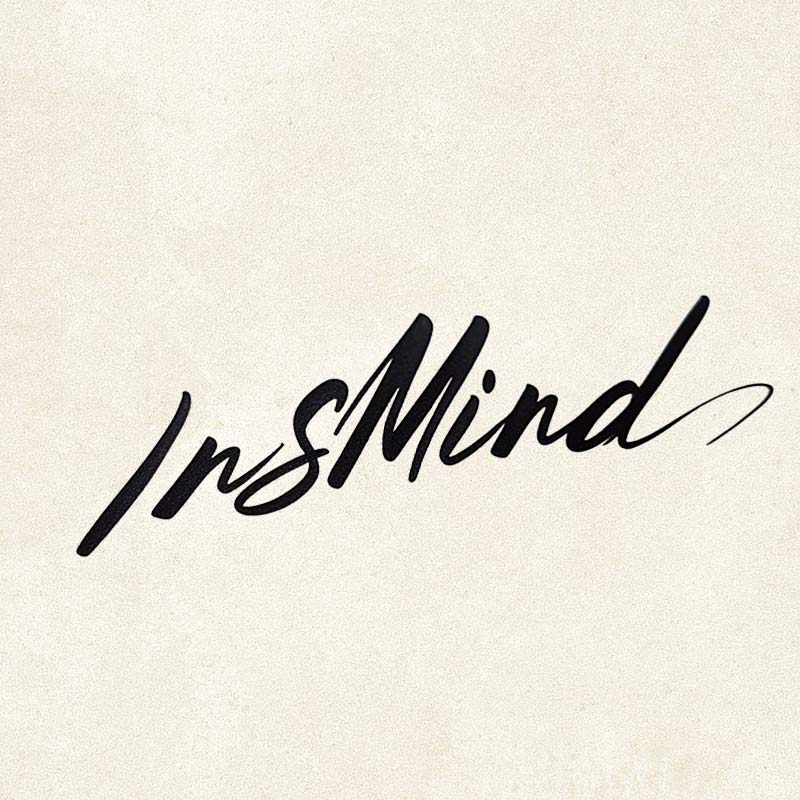 ตัวอย่างพื้นหลัง insMind AI