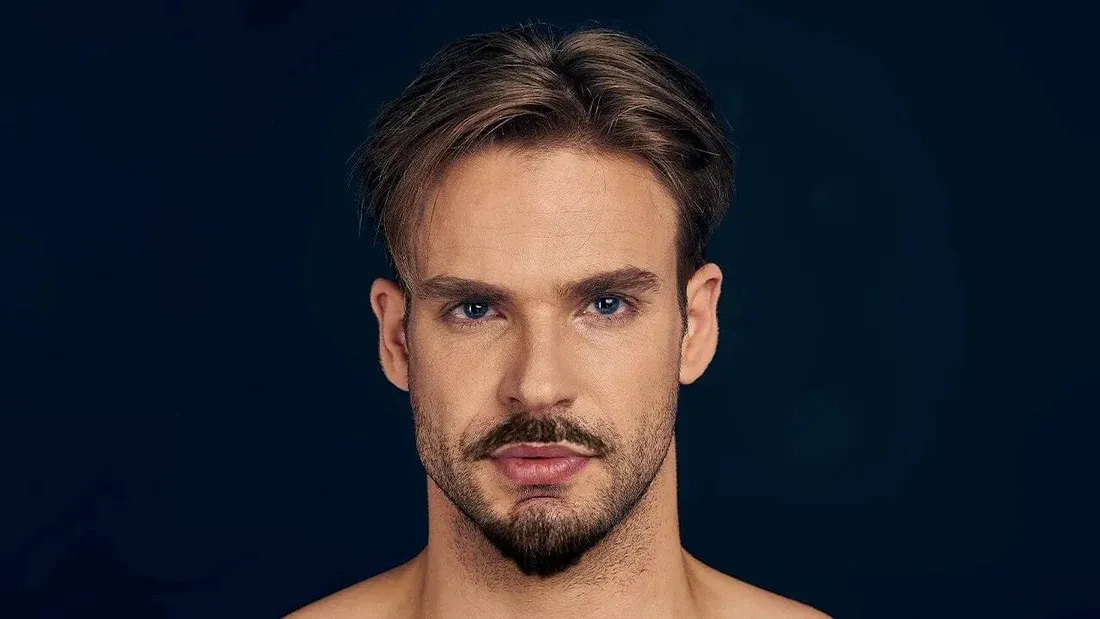 Preview a casual disconnected goatee beard filter online to get a minimalist appearance.